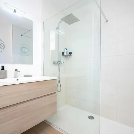 Lägenhet Au Calme A 10 Mn A Pieds Du Centre, Apercue - Parking Gratuit Cannes