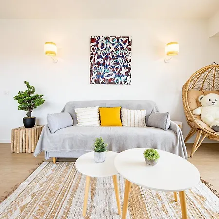 Au Calme A 10 Mn A Pieds Du Centre, Apercue - Parking Gratuit *